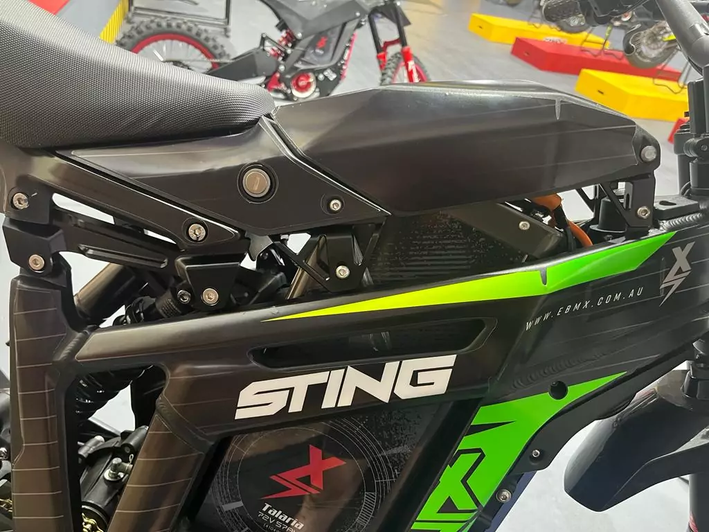 Talaria Sting seat extenders compared with the Talaria X3 seat